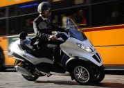 Piaggio MP3 Hybrid